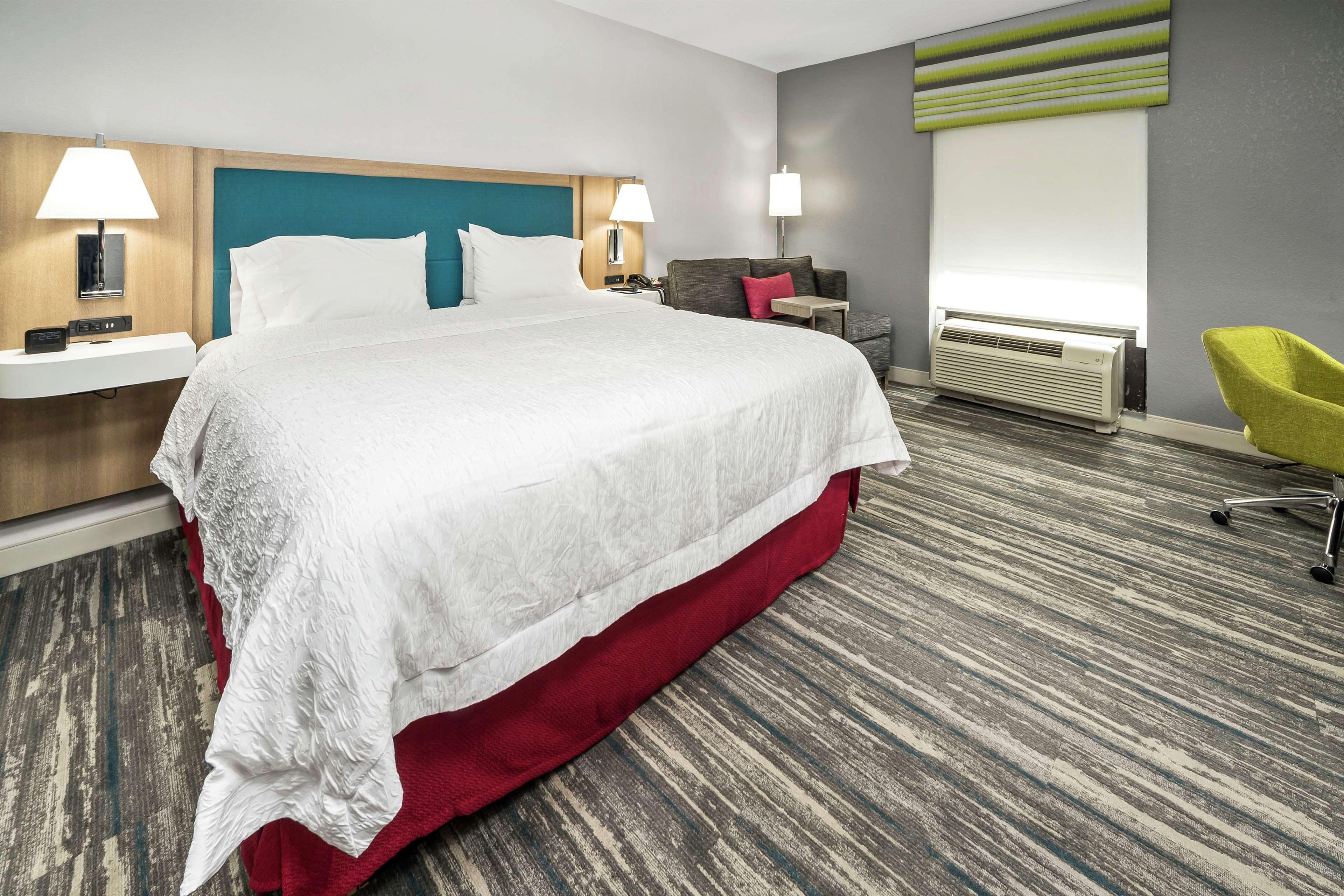 Hampton Inn Wilson Downtown Exteriör bild