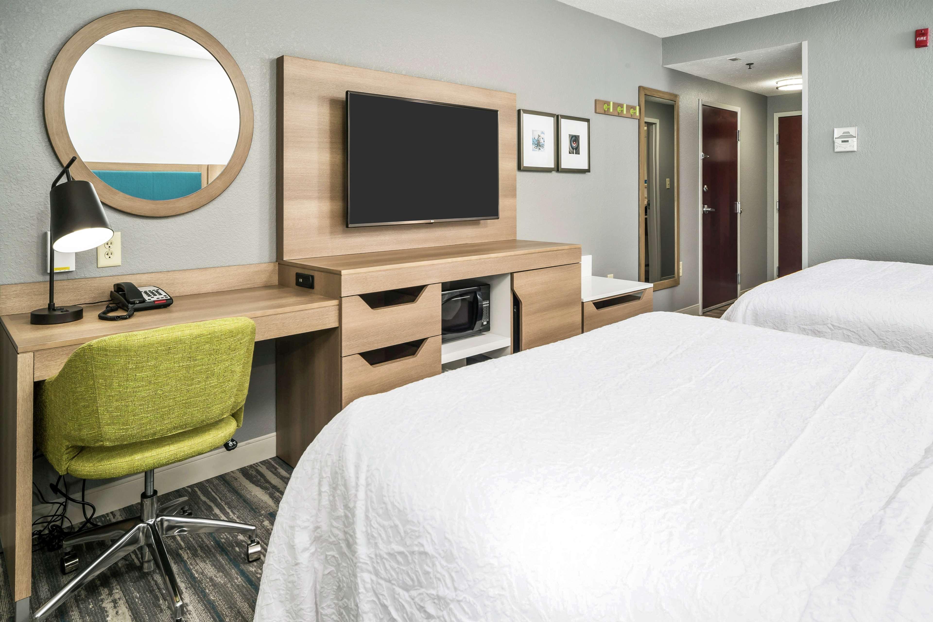 Hampton Inn Wilson Downtown Exteriör bild